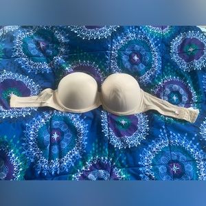 Gently used/clean strapless bra